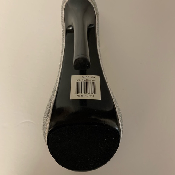 High heel Wine bottle holder. Silver glitter - Picture 5 of 7